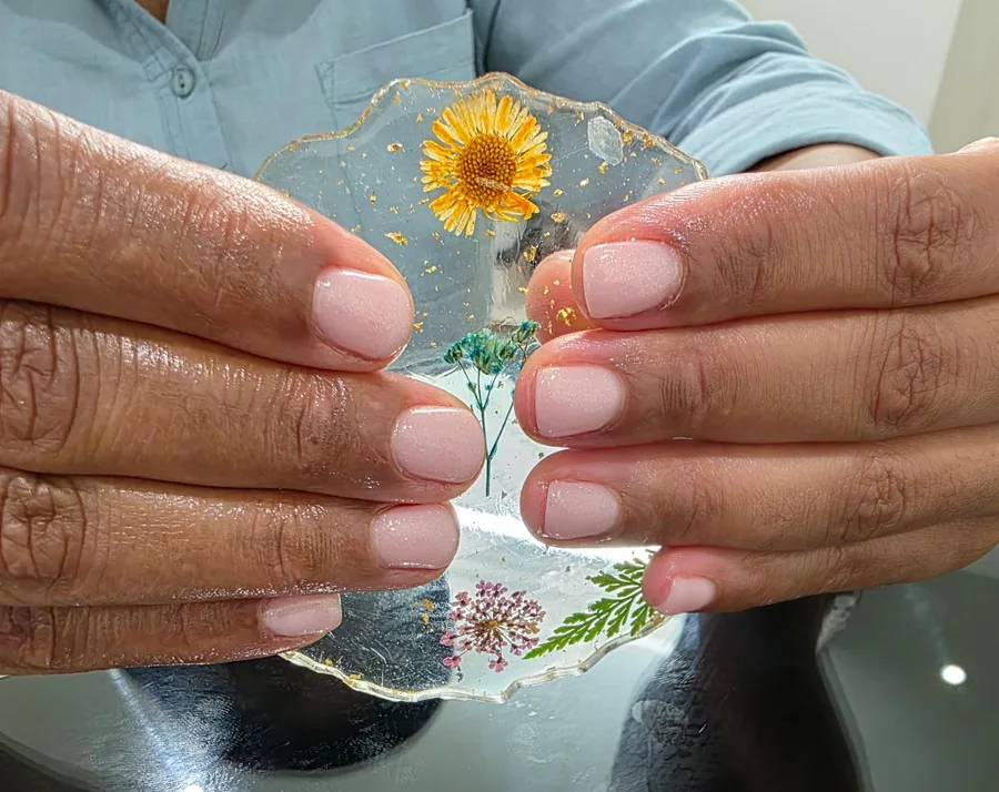 Natural short square nails